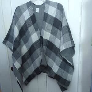A New Day Warm Knit Plaid Shawl. Pre-loved.